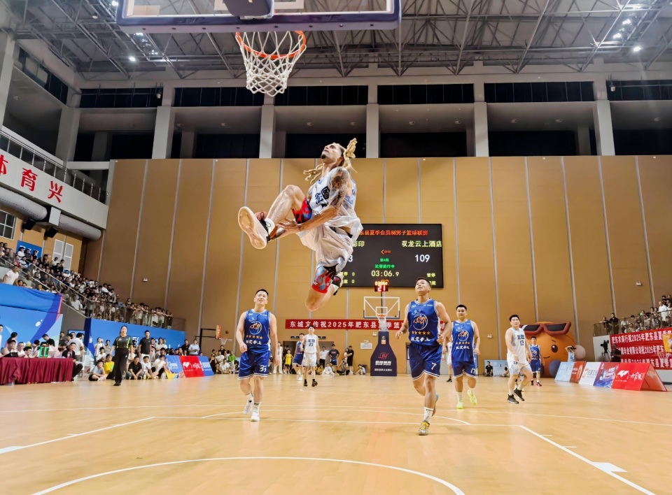 马飞摄, 众共同见证