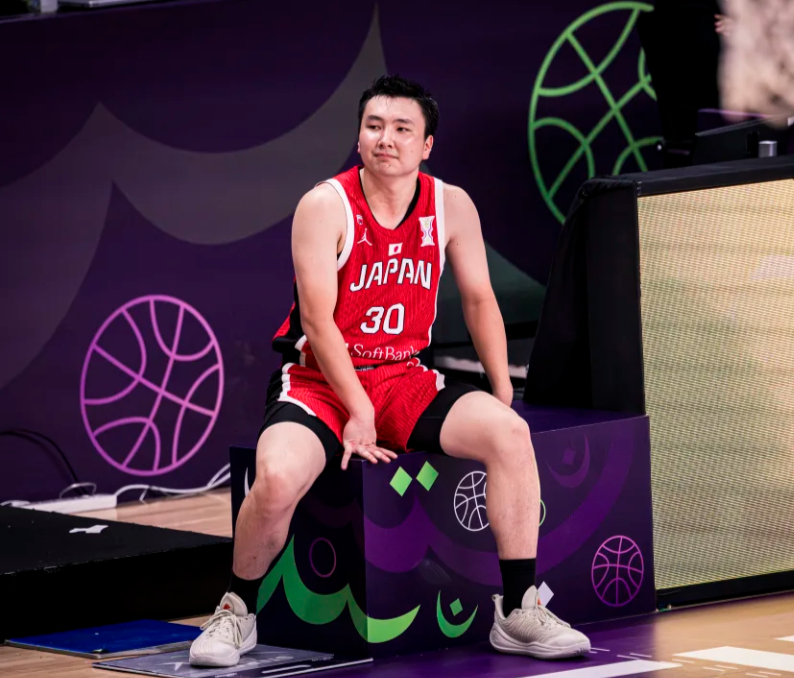 霍瓦斯在采, na, 我个人动作