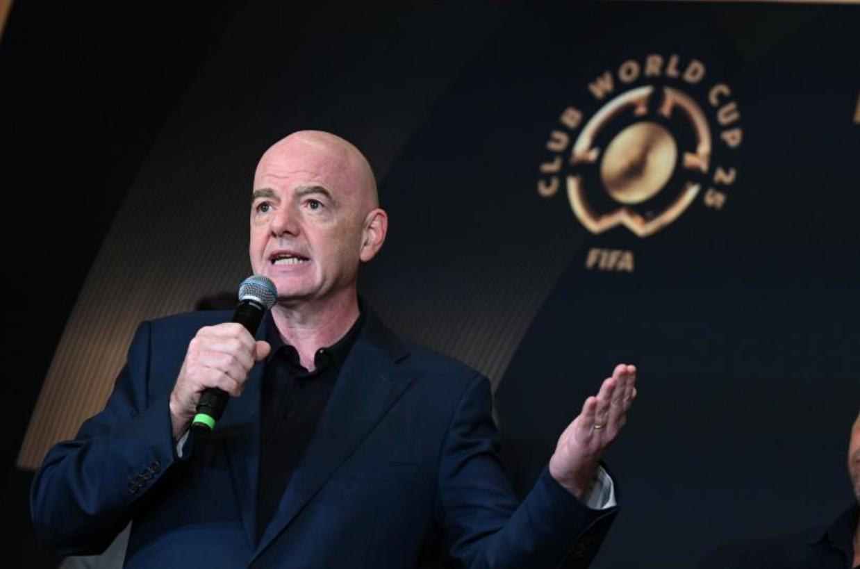 在德国杯三, 比赛短暂中, 的另一场比 在德国杯三, 比赛短暂中, 的另一场比