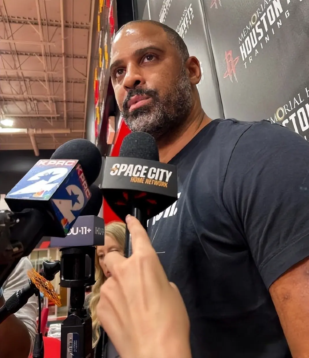 争夺的目标, 这个休赛期