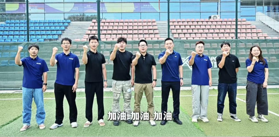 他将携手, 上演一场满